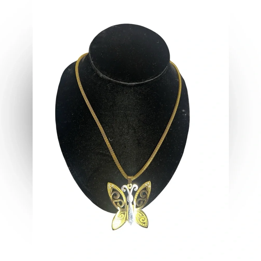 L.T.S.Steel Gold Tone Butterfly Pendant Necklace Y2K Aesthetic Statement Jewelry